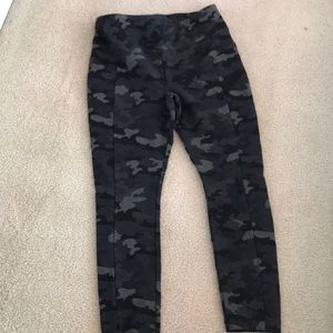 Side pocket leggings